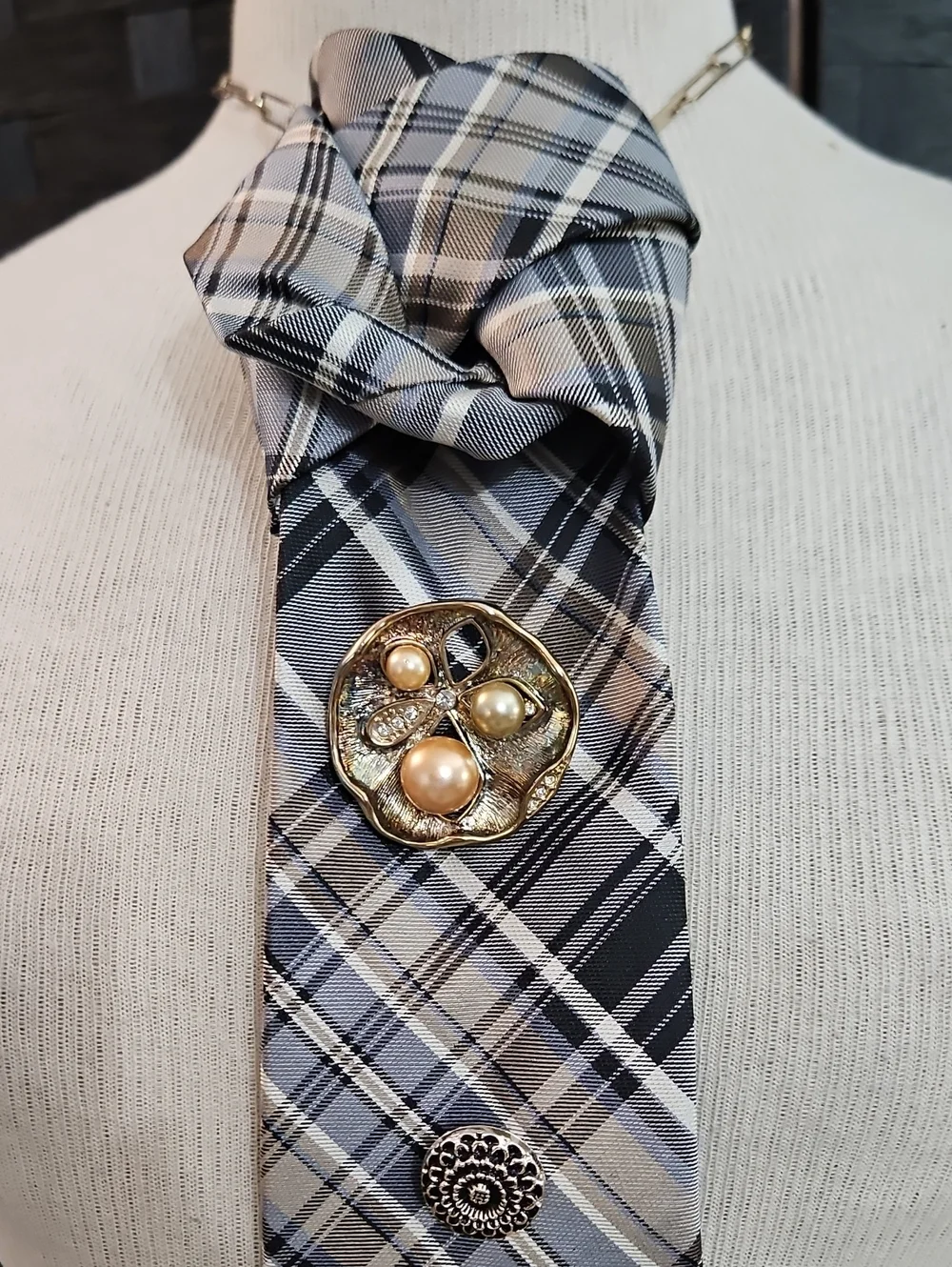 NWT Chaps Silk Blue Plaid Statement Tie Necklace With Faux Pearl Accents